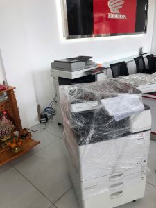 Giao-may-khách-hang-khu-cong-nghiep-song-may